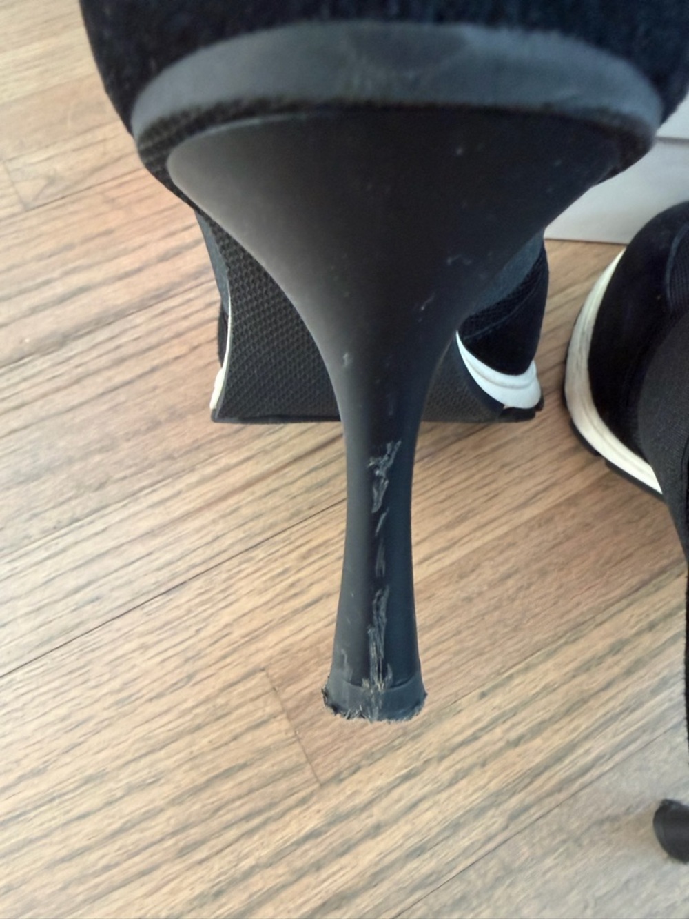 Sneex The Icon - Black Upper with White and Pewter - Size 8 - EUC - Picture 8 of 16